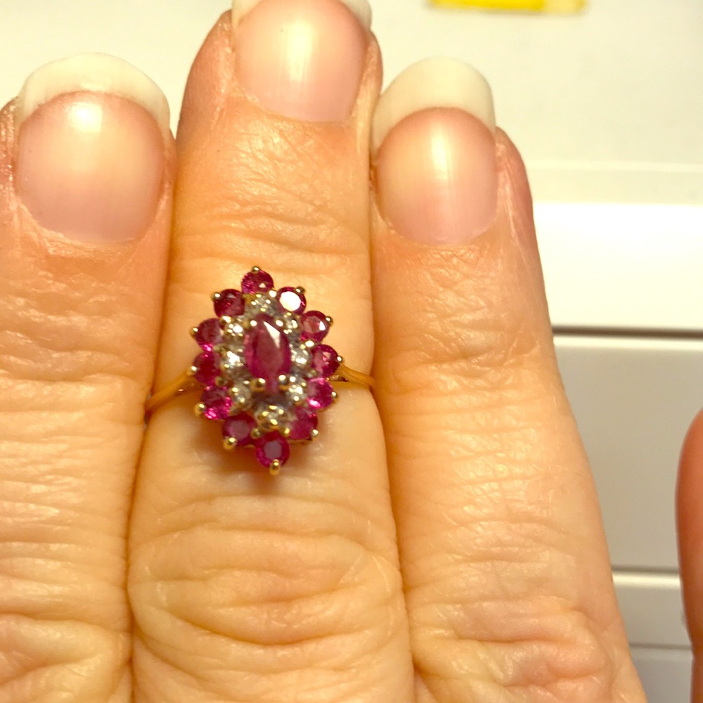 Ladies 14kt yellow gold  ruby & diamond  ring.
